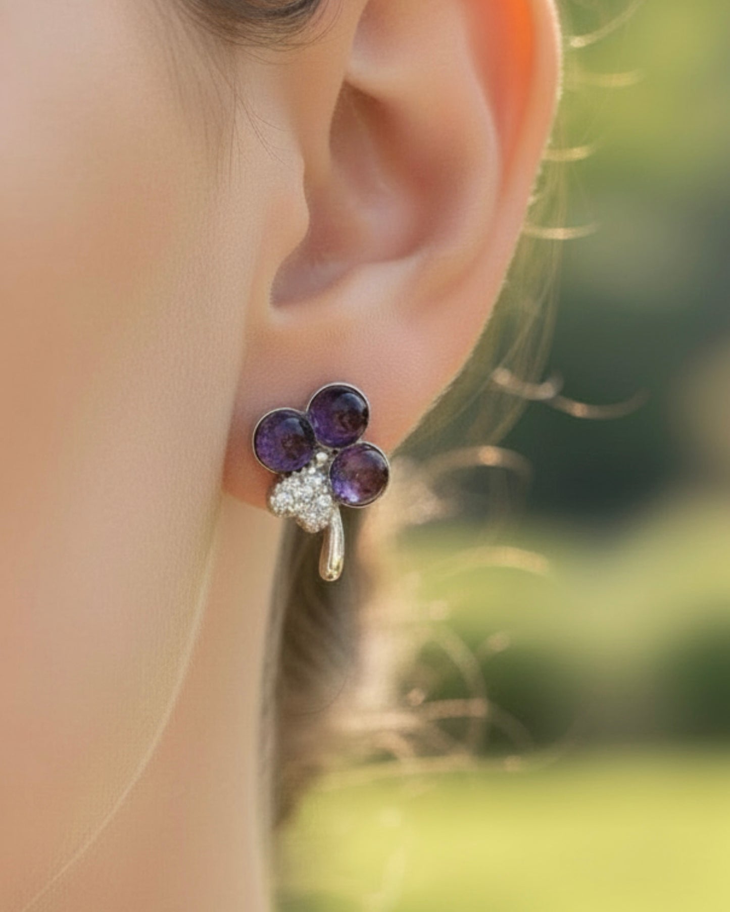 Ametist Taşlı 925 Ayar Gümüş Küpe .