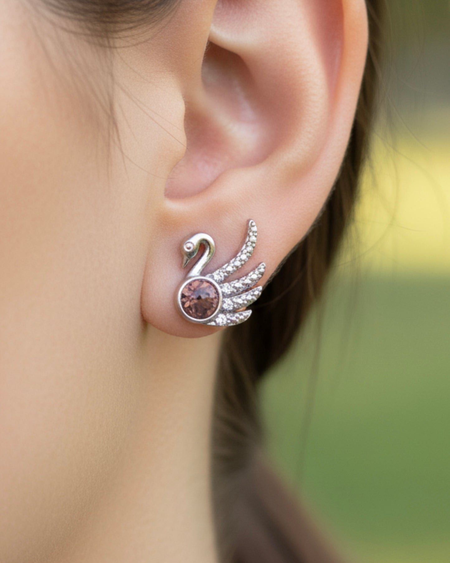 Güneş Taşlı 925 Ayar Gümüş Küpe .