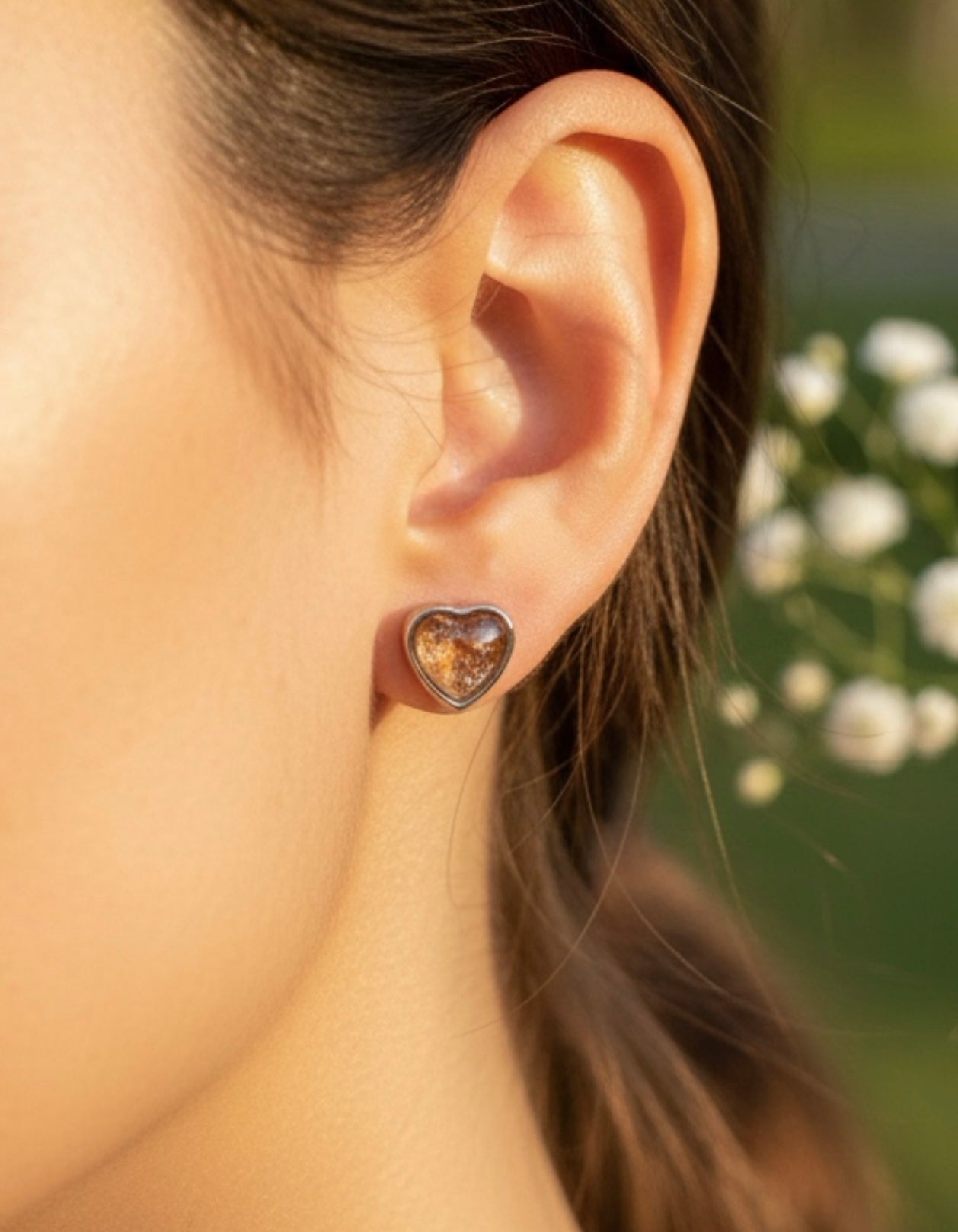 Güneş Taşlı 925 Ayar Gümüş Küpe .