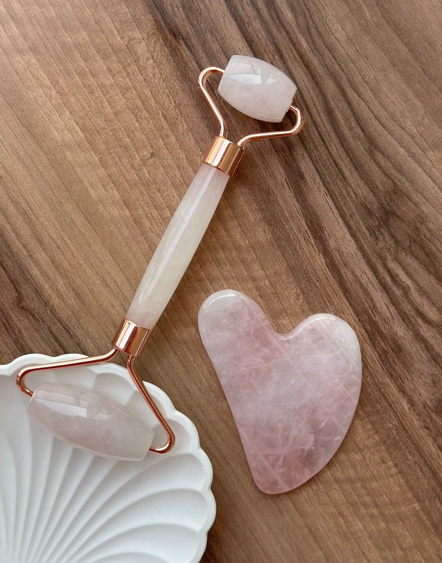 Pembe Kuvars Doğal Taş Gua Sha & Roller Seti .