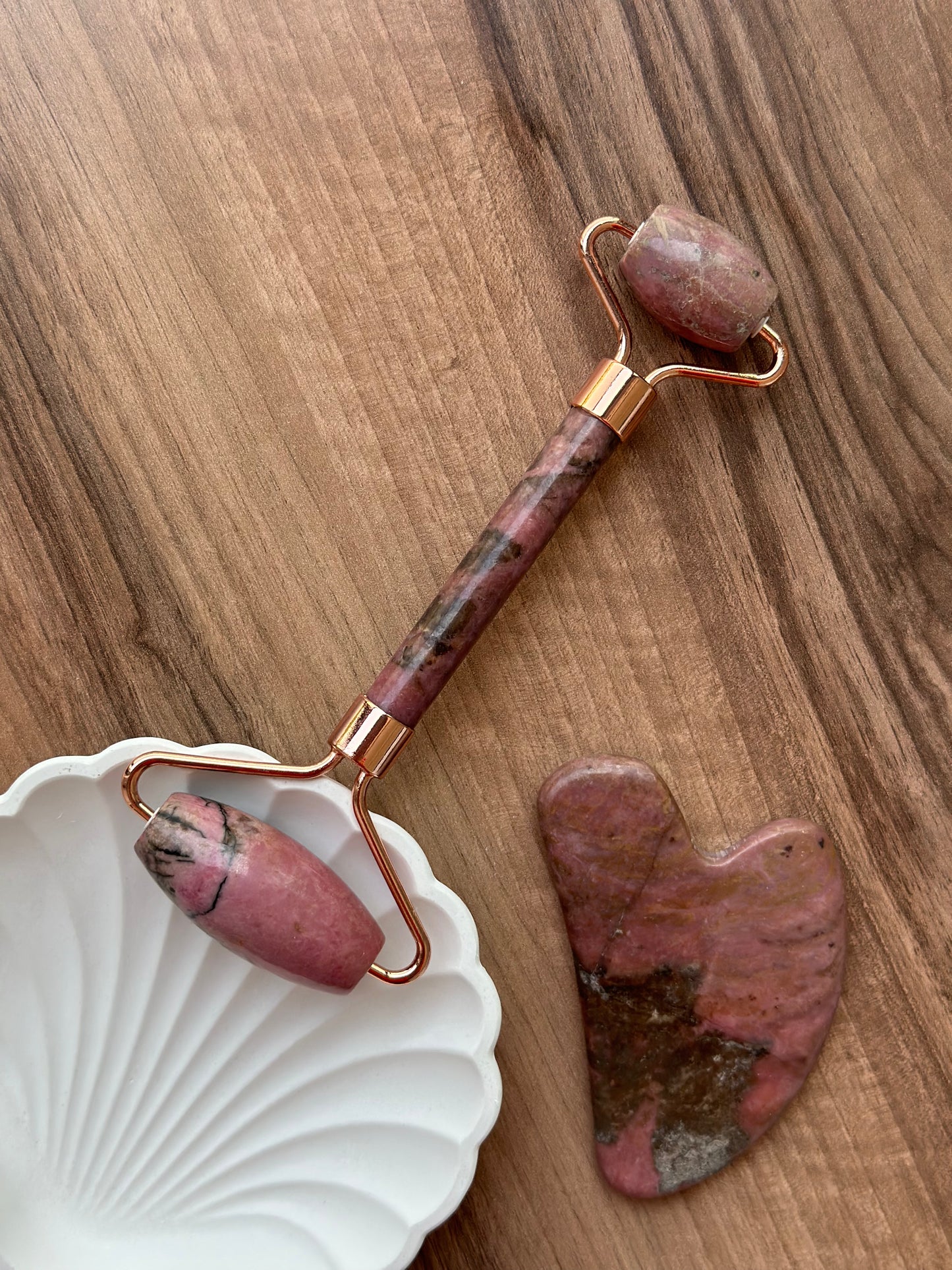 Rodonit Doğal Taş Gua Sha & Roller Seti .