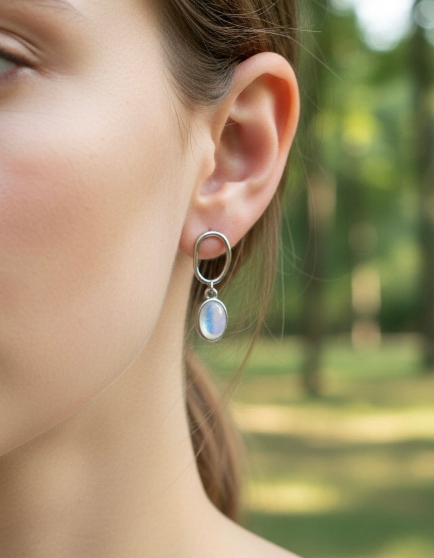 Ay Taşlı 925 Ayar Gümüş Küpe