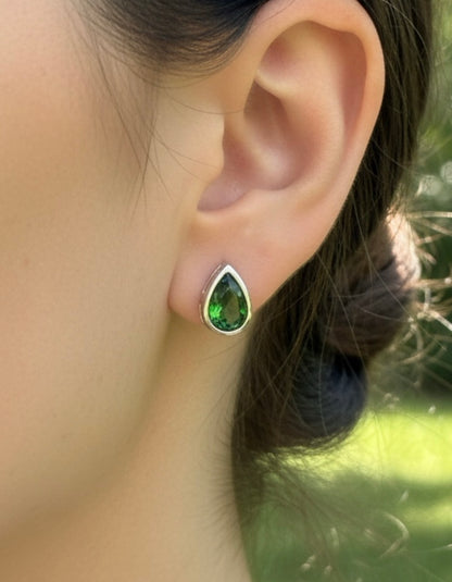 Zeberced Taşlı 925 Ayar Gümüş Küpe.