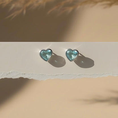 Akuamarin Taşlı 925 Ayar Gümüş Küpe .