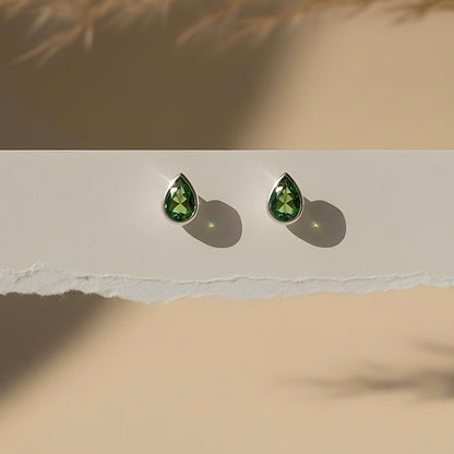 Zeberced Taşlı 925 Ayar Gümüş Küpe.