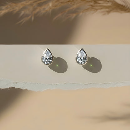 Akuamarin Taşlı 925 Ayar Gümüş Küpe .